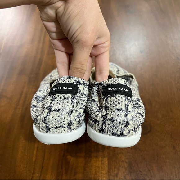 Cole Haan Grand Ambition Amador Flat Snake Print Size 8.5 - Picture 6 of 7